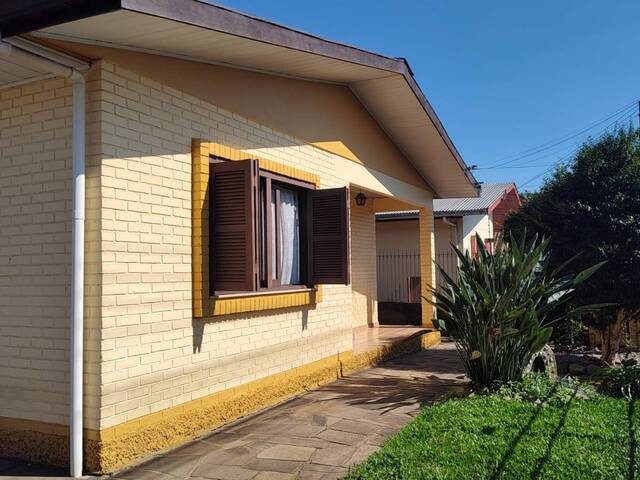 #1482 - Casa para Venda em Caxias do Sul - RS - 2