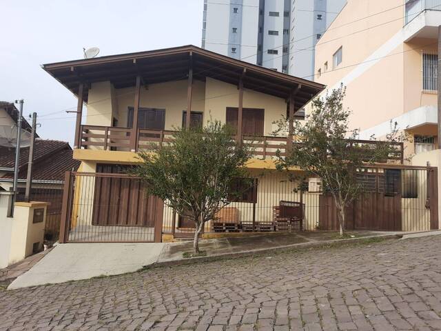 #1510 - Casa para Venda em Caxias do Sul - RS - 1